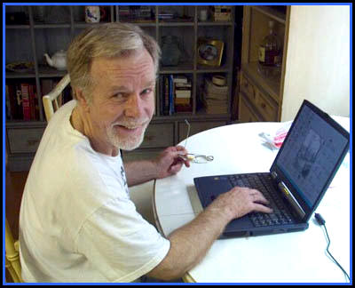 me.jpg (30885 bytes)